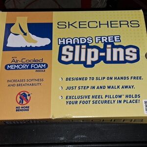Skechers HandsFree Slip-Ins